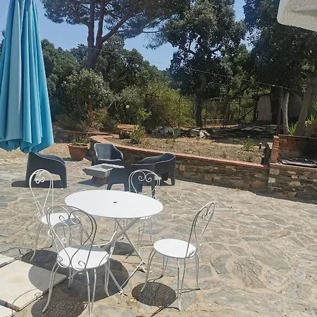 Apartment Dependance Dans Mas Traditionnel Avec Piscine *